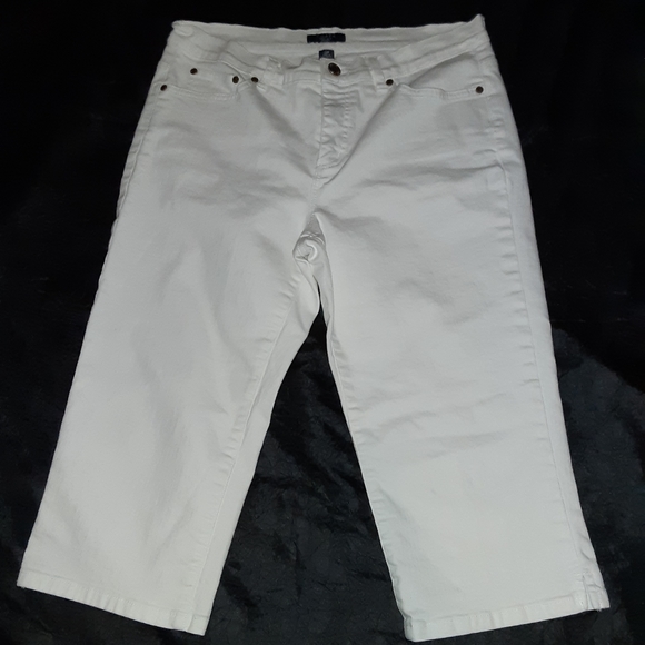 Chaps Cropped Jeans - Picture 1 of 4